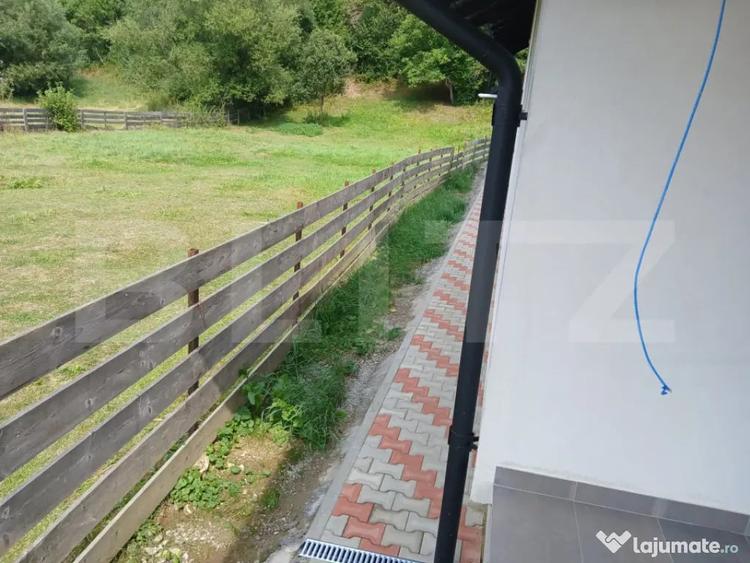 Casă cu 5 camere cu Teren 1675 Mp în Mănăstirea Humorului