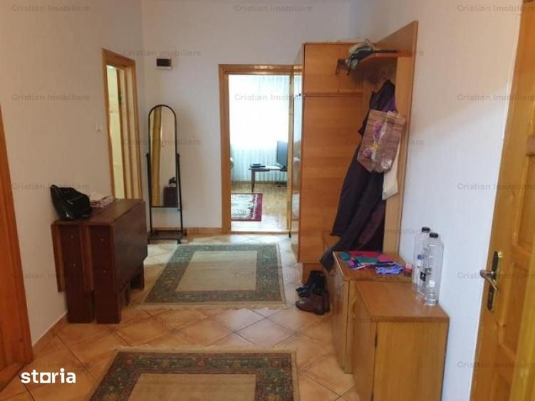 Casă cu 6 camere cu Teren 461 Mp în Viziru 2