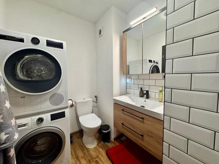 Apartament cu 2 camere semidecomandat în Florești