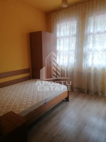 Duplex cu 5 camere cu Canalizare în Moneasa