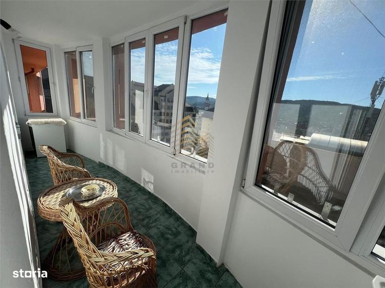 Apartament cu 3 camere decomandat în Central