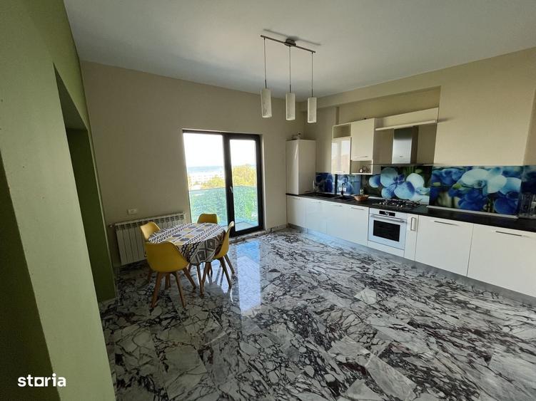 Apartament cu 4 camere în Central