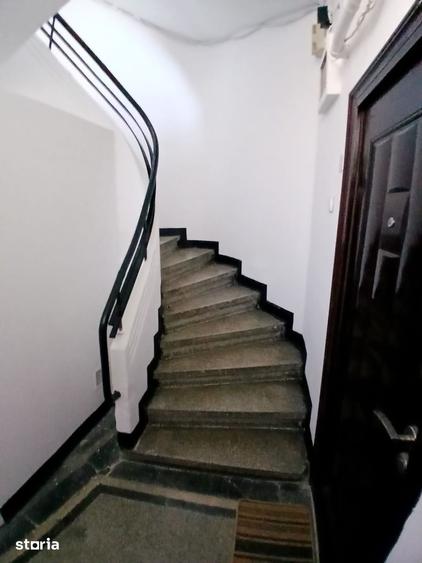 Apartament cu 3 camere în Primăverii