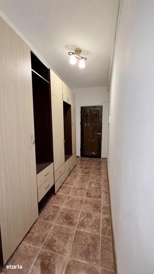 Apartament cu 3 camere în Ostroveni