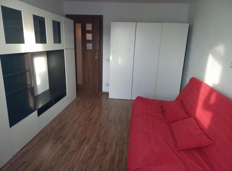 Apartament cu 2 camere decomandat în Berceni