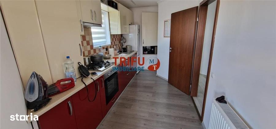 Casă cu 9 camere cu Teren 332 Mp în Central