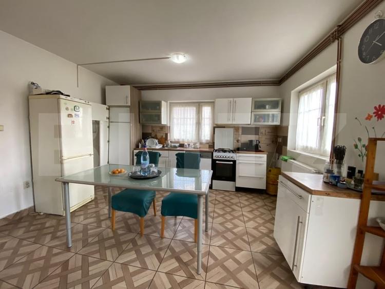 Casă individuală cu 4 camere cu Teren 1275 Mp în Seceani