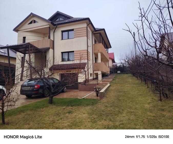 Casă individuală cu 5 camere cu Garaj în Horpaz