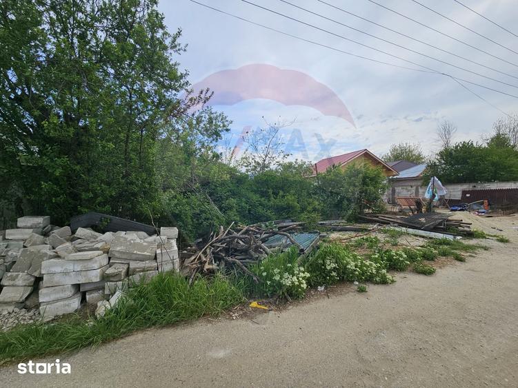 Teren de 750 mp, în Central
