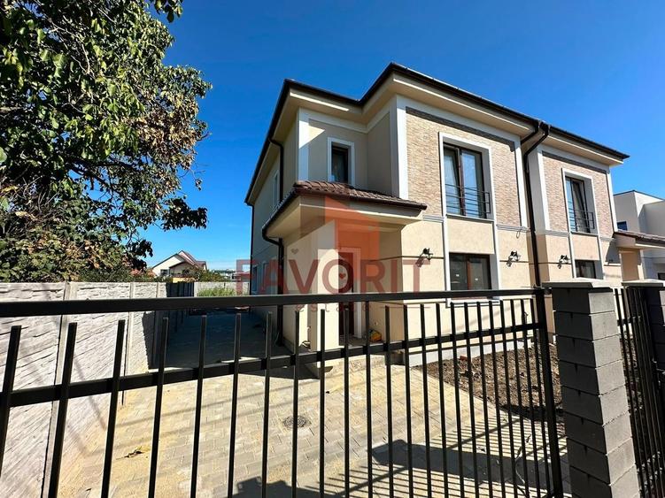 Duplex cu 4 camere cu Canalizare în Săcălaz