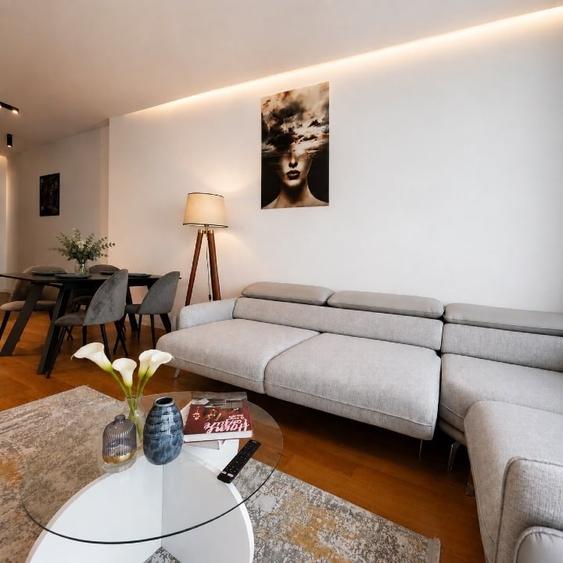 Apartament cu 3 camere decomandat, mobilat în Central