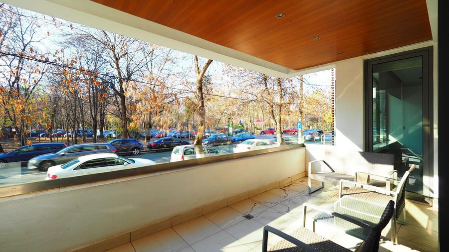 Apartament cu 2 camere semidecomandat, mobilat în Herăstrău — fotografia 1