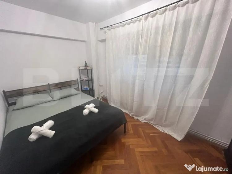 Apartament cu 3 camere decomandat, mobilat în George Enescu