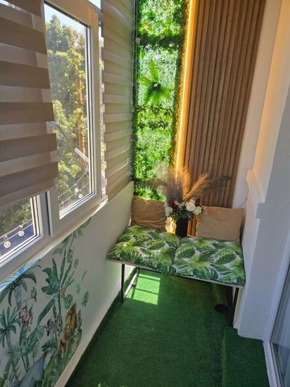 Apartament cu 3 camere semidecomandat în Central