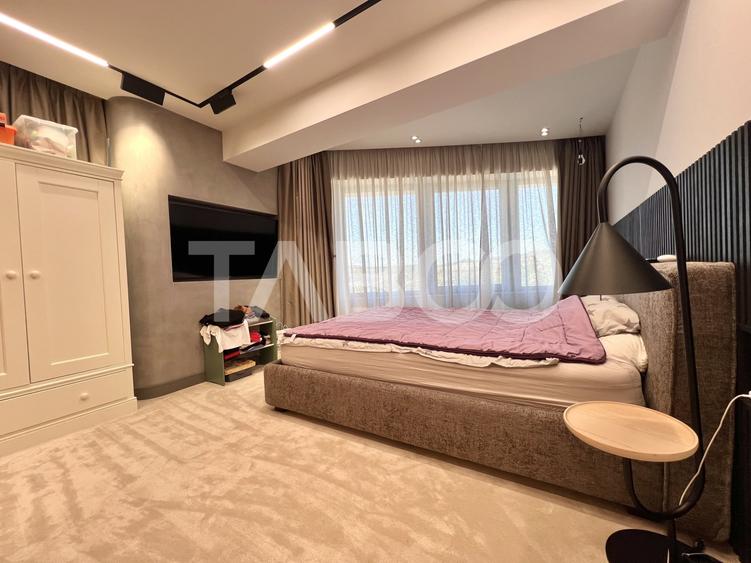 Apartament cu 3 camere semidecomandat, mobilat în Mănăștur