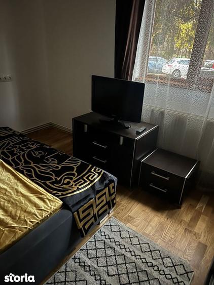 Apartament cu 2 camere semidecomandat în Aleea Trandafirilor