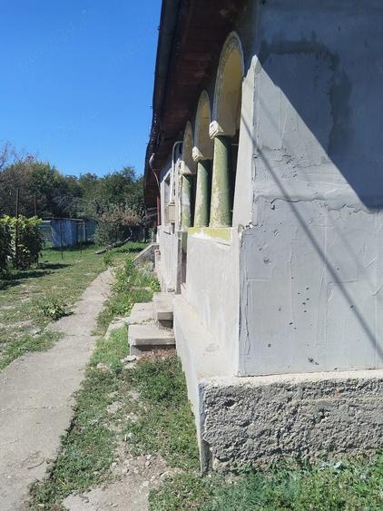 Casă cu 3 camere cu Teren 1000 Mp în Central