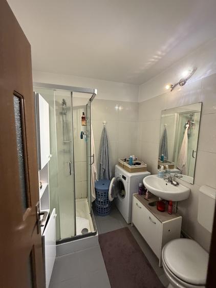 Apartament cu 4 camere decomandat, mobilat în Herăstrău