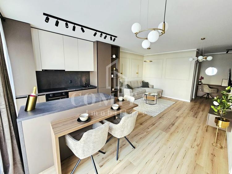Apartament cu 2 camere semidecomandat, mobilat în Florești