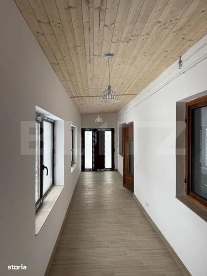Casă individuală cu 10 camere cu Teren 1000 Mp în Holboca