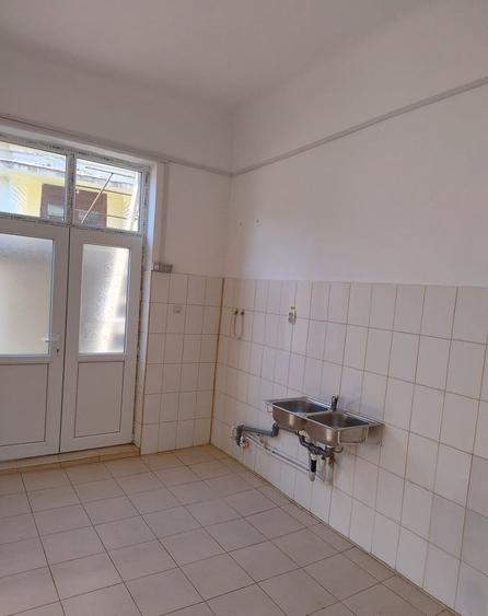 Spațiu comercial, de 40 mp, în Cișmigiu