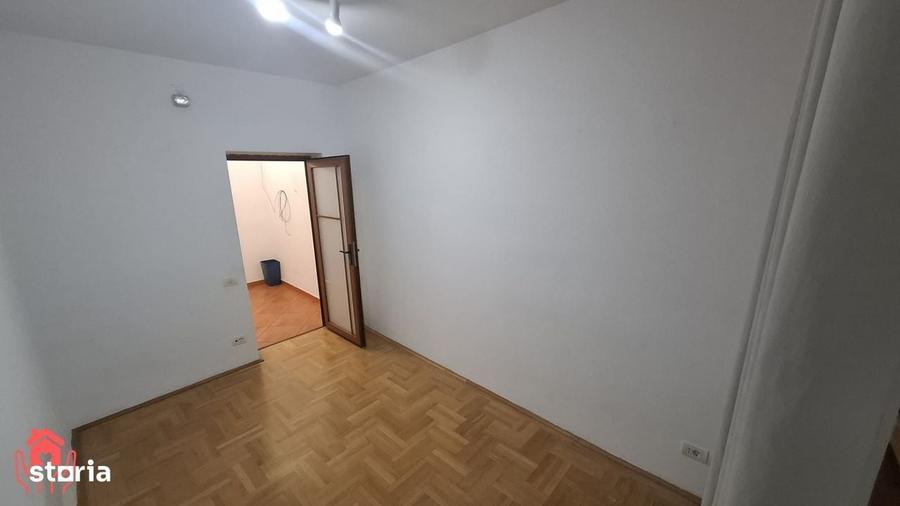 Apartament cu 4 camere în Gara de Nord