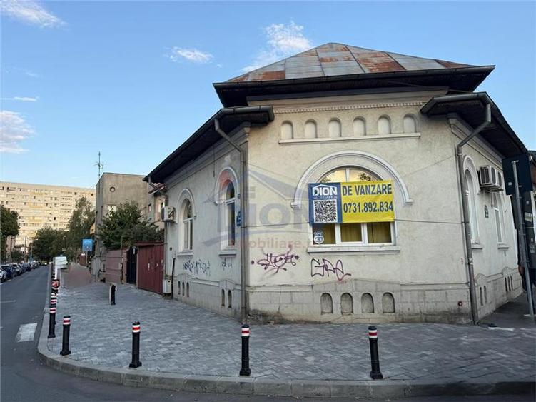Casă individuală cu 4 camere cu Canalizare în Pache Protopopescu