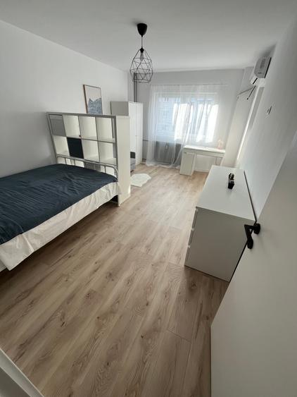 Garsonieră decomandată, mobilată în Tineretului