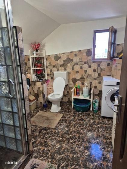 Casă cu 4 camere cu Teren 499 Mp în Mărăști