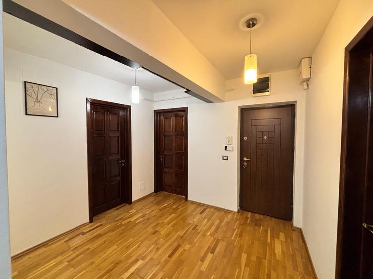 Apartament cu 3 camere decomandat în Cartierul Traian