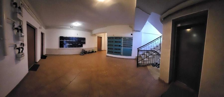 Apartament cu 3 camere decomandat în Străulești