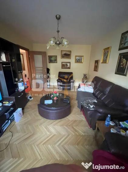 Apartament 3 camere decomandat ,Valea Ialomi?ei - 1
