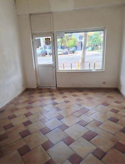 Spațiu comercial, de 22 mp, în P-ța Victoriei
