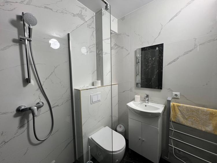 Apartament cu 3 camere decomandat, mobilat în Mărăști
