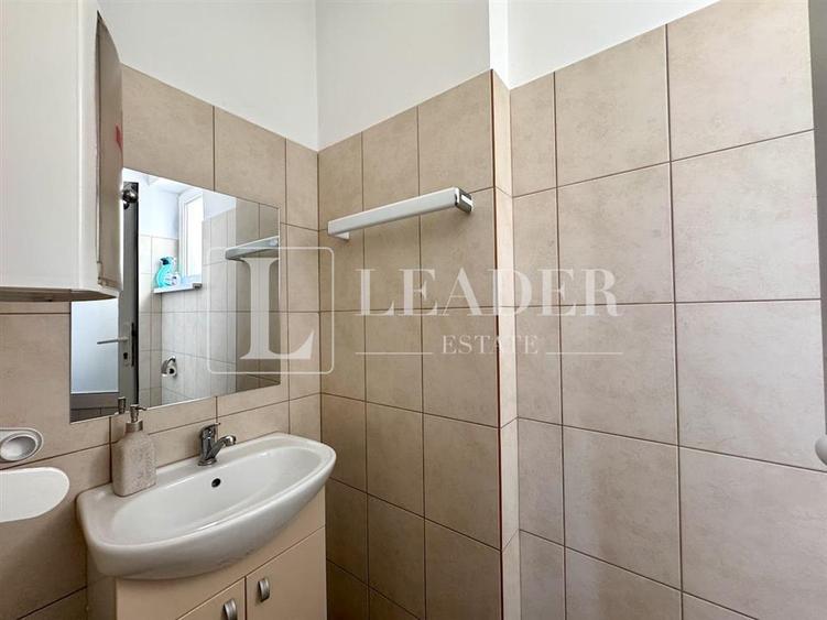 Apartament cu 4 camere decomandat în Titulescu