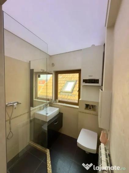 Apartament cu 3 camere decomandat în Andrei Mureșanu