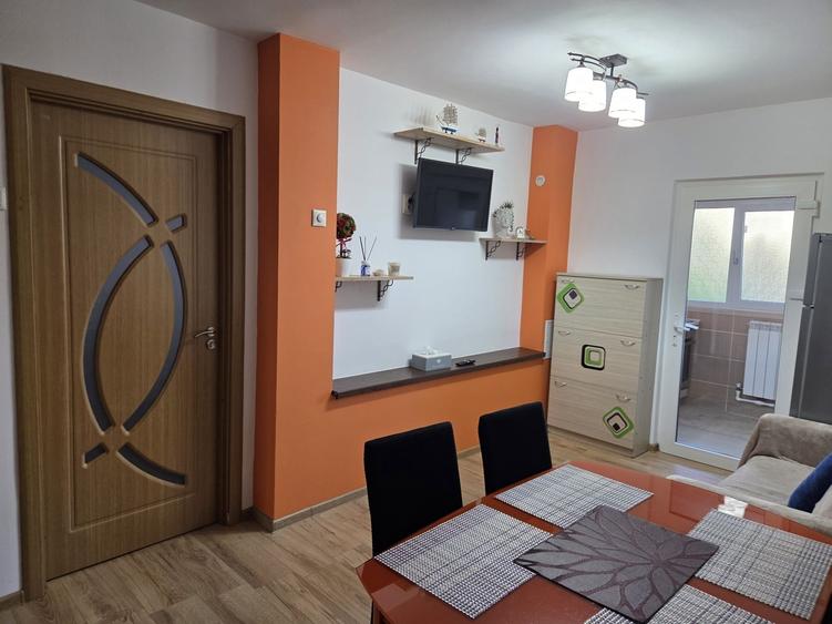 Apartament cu 2 camere decomandat în Popoveni