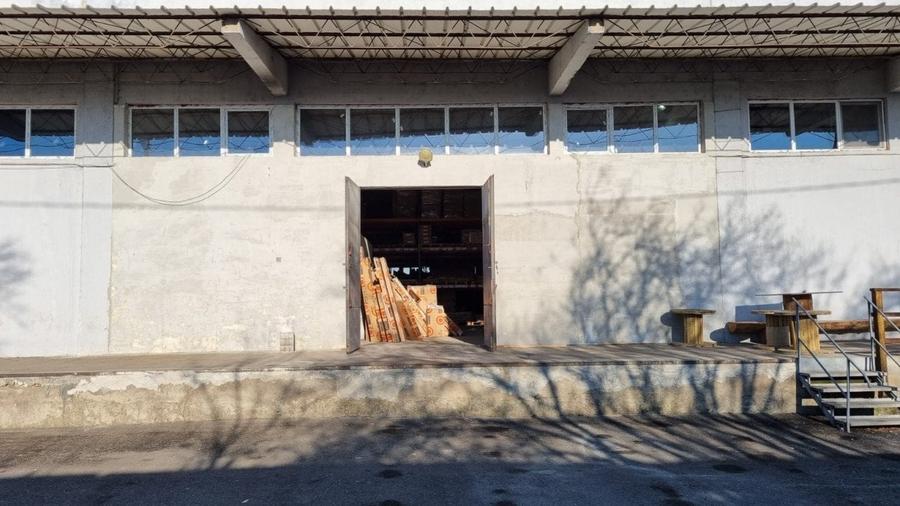 Spațiu industrial, de 300 mp, în Turnișor