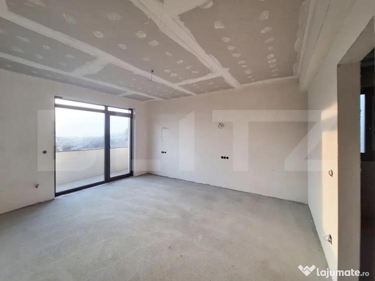 Casă cu 4 camere cu Teren 350 Mp în Dezmir