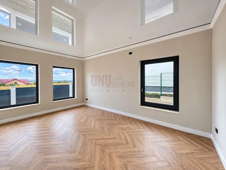 Casă individuală cu 4 camere cu Teren 450 Mp în Central