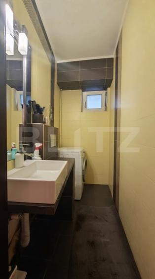 Apartament cu 3 camere decomandat, mobilat în Nufărul