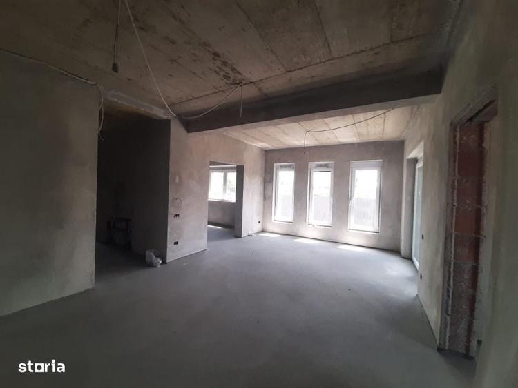 Casă cu 4 camere în Remetea Mare