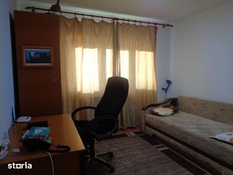 Apartament 2 camere dec, termoteca, mobilat, geam la baie MICALACA-300 - 4