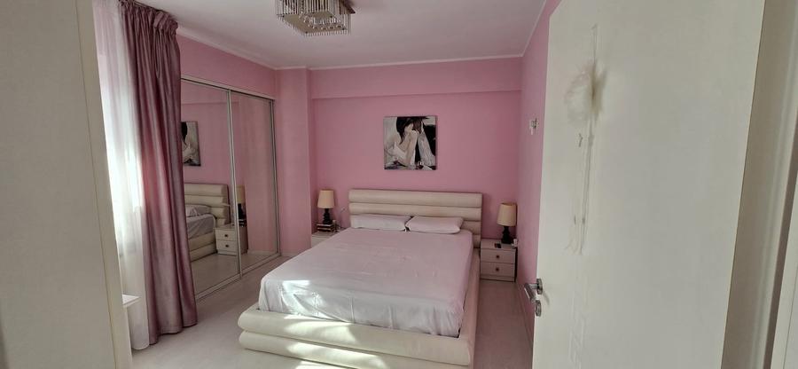 Apartament cu 4 camere decomandat în Km 4-5