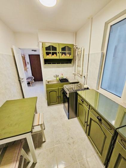 Apartament cu 2 camere decomandat în Cantemir