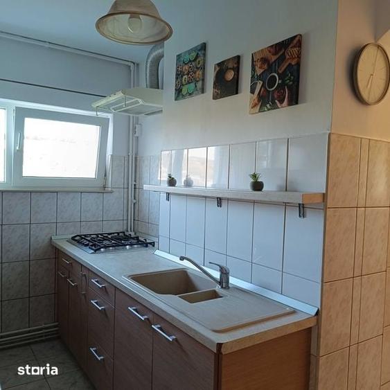 Vand apartament cu trei camere Dambul Pietros - 2
