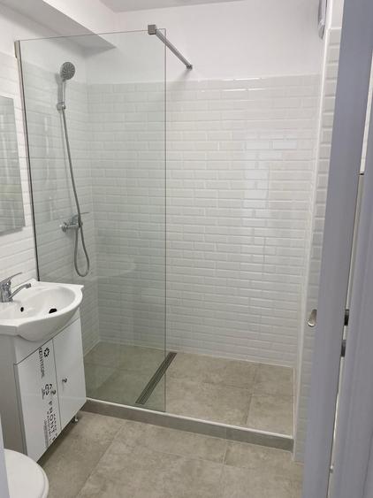 Spațiu comercial, de 110 mp, în Hunedoara