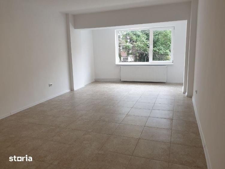 Spațiu comercial, de 54 mp, în Copou