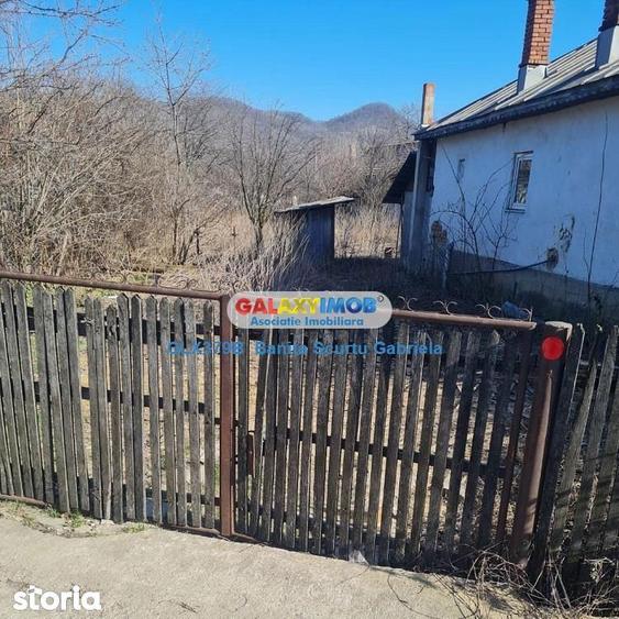 Apartament cu 4 camere în Izvoarele