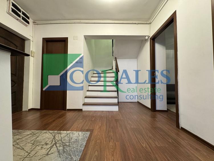 Apartament cu 4 camere decomandat, mobilat în Fabric
